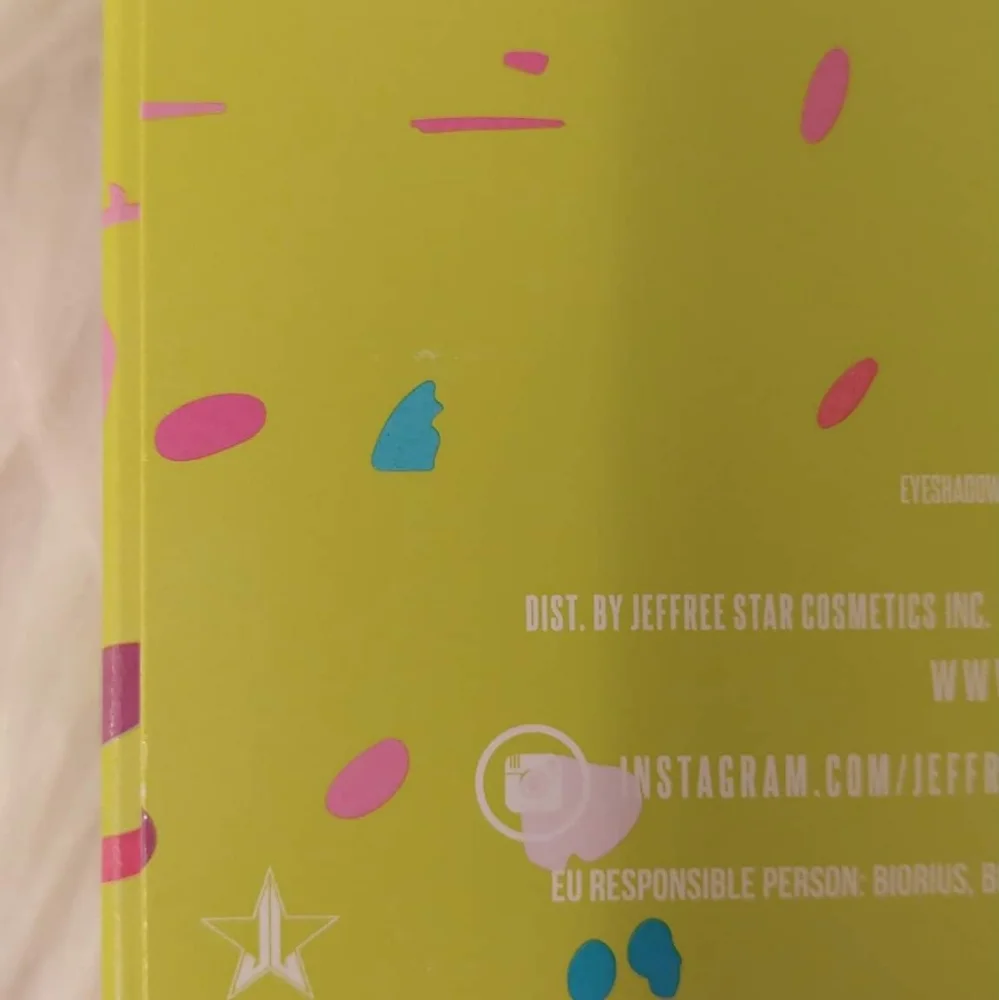💝 FIRM! NWT JEFFREE STAR MINI BREAKER EYESHADOW PRESSED PALETTE (LAST ONE)